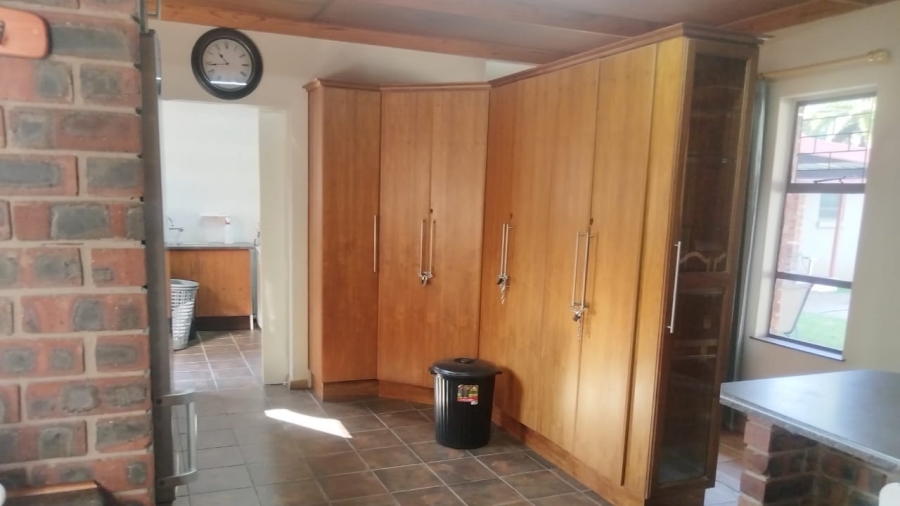 12 Bedroom Property for Sale in Pellissier Free State